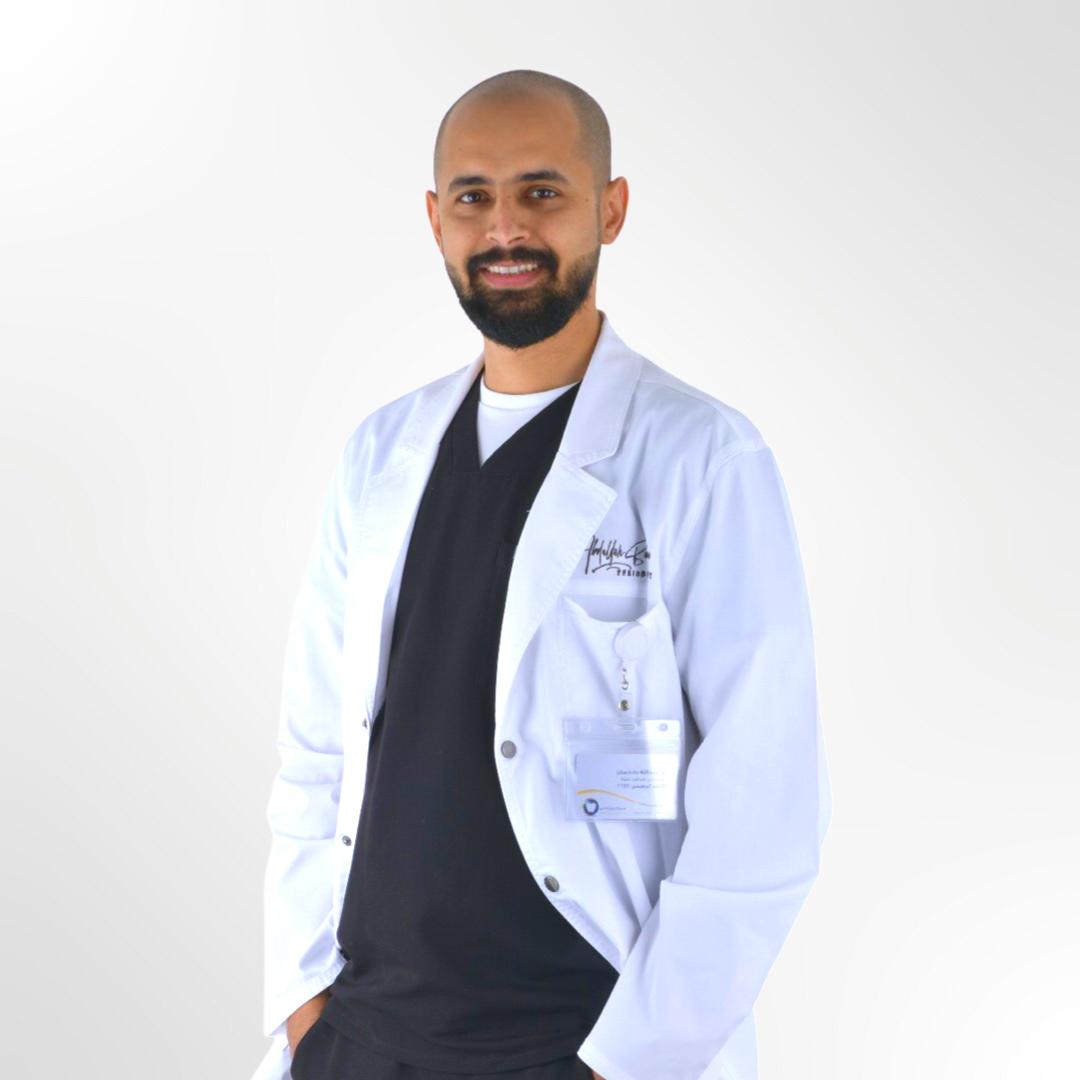د عبدالله بادحمان  | اخصائي علاج وجراحة اللثة